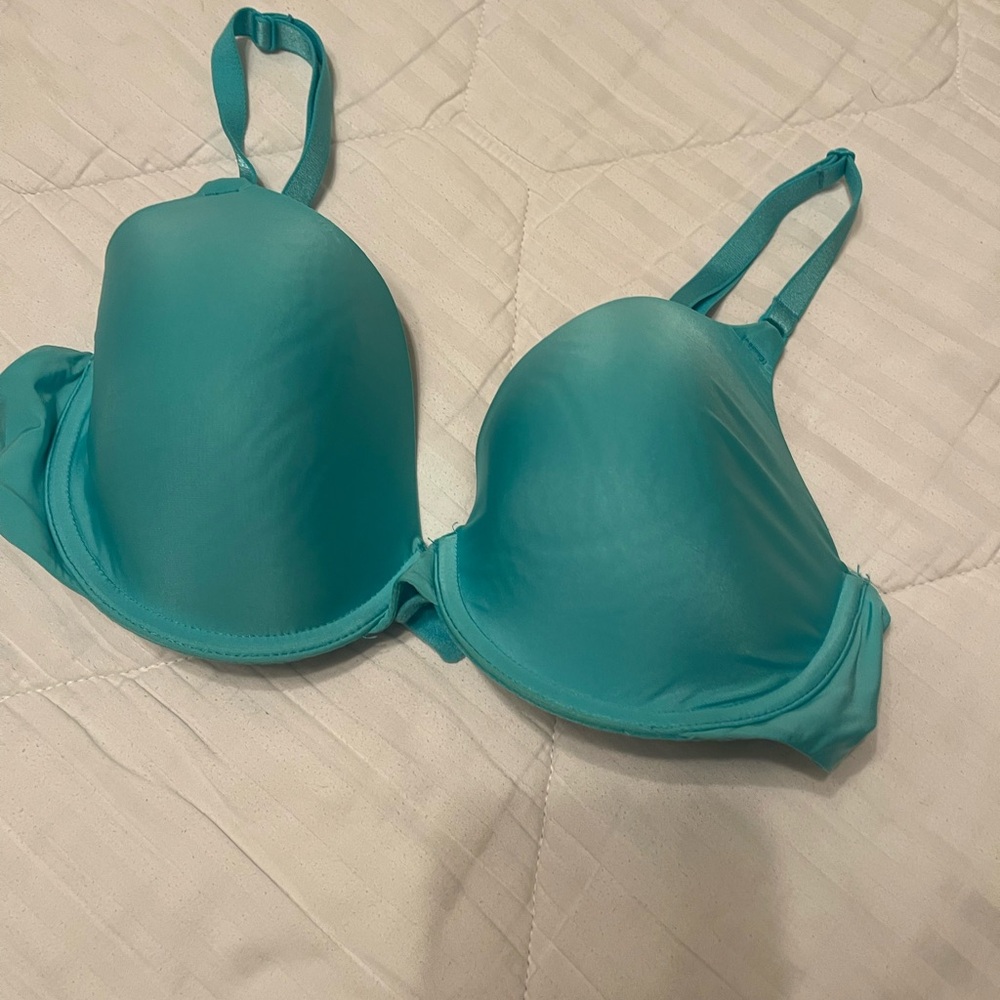 Victoria's Secret Blue Bra Molded Cup Underwire